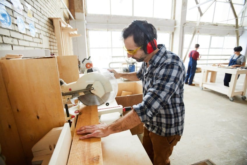 machine découpe et gravure sur bois